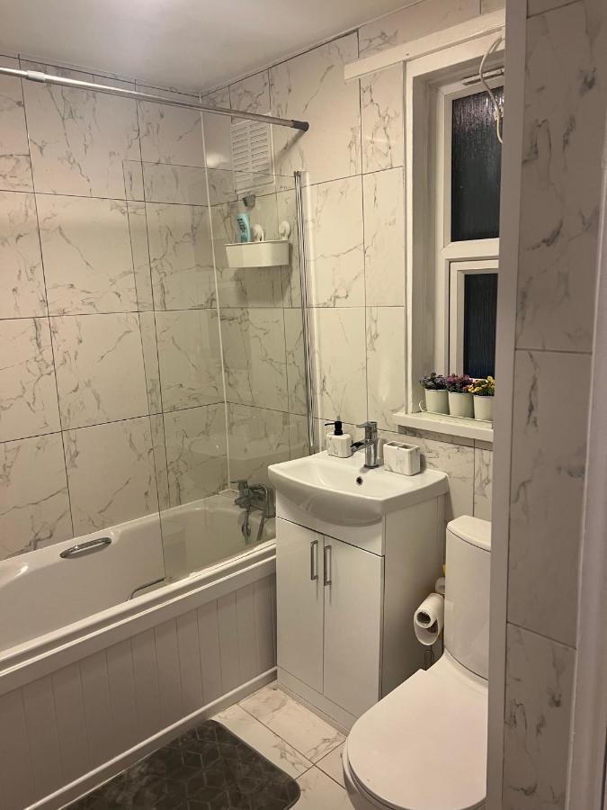 Accu Care Apartment Londýn Exteriér fotografie
