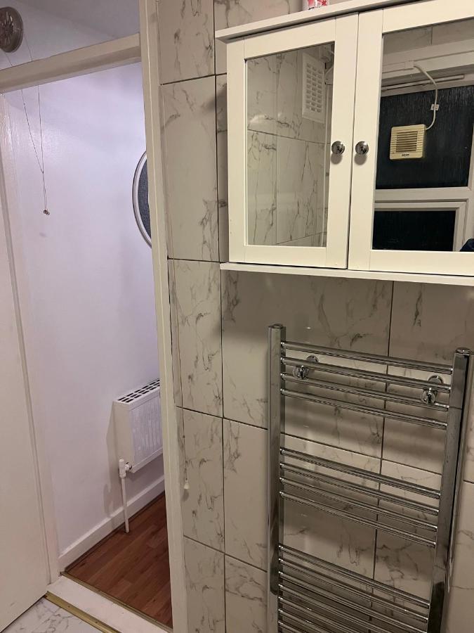 Accu Care Apartment Londýn Exteriér fotografie
